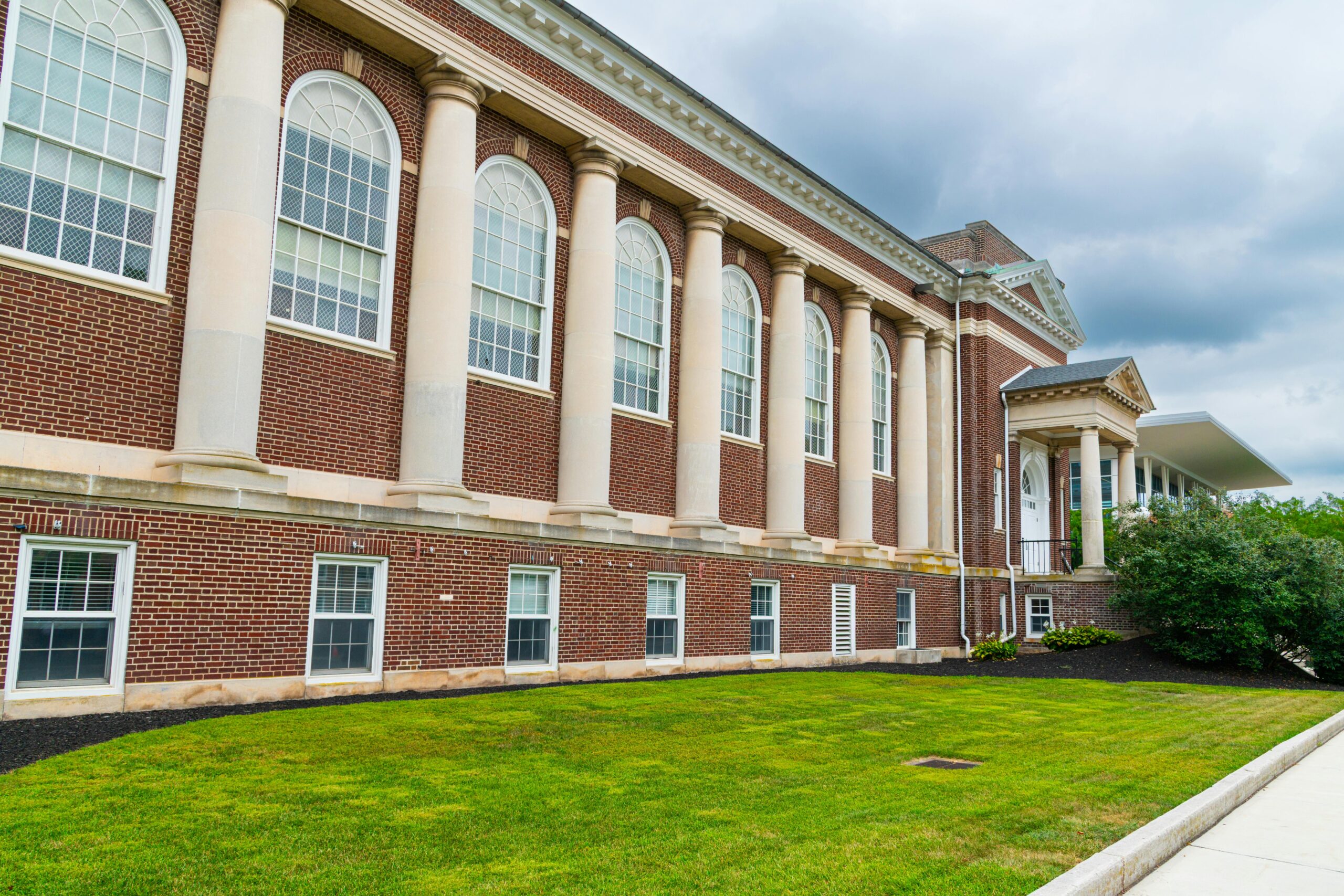 british curriculum schools in sharjah